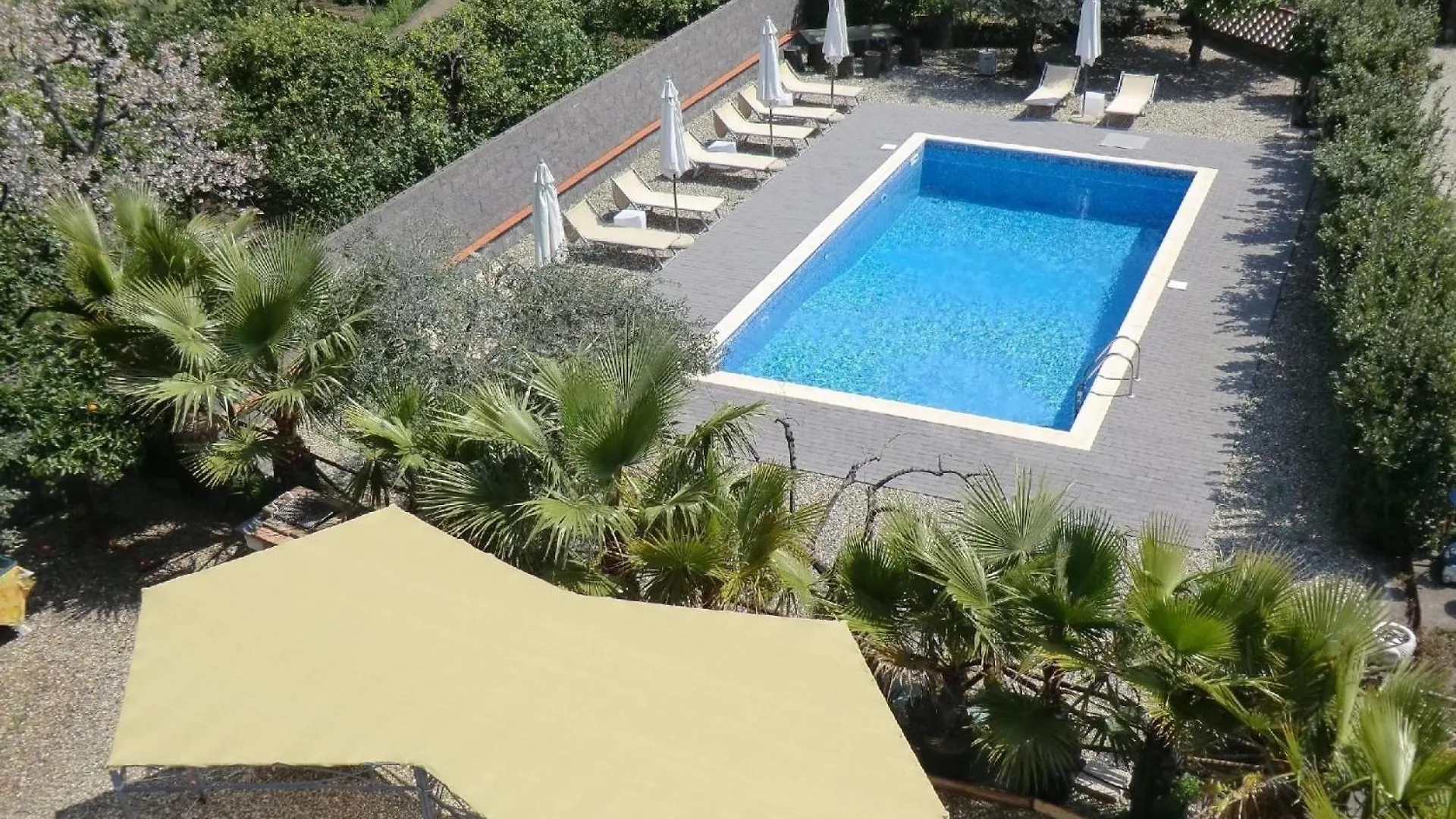 Ferienwohnung Fuer 3 Personen Und 1 Kind In Linera, Sizilien Acireale